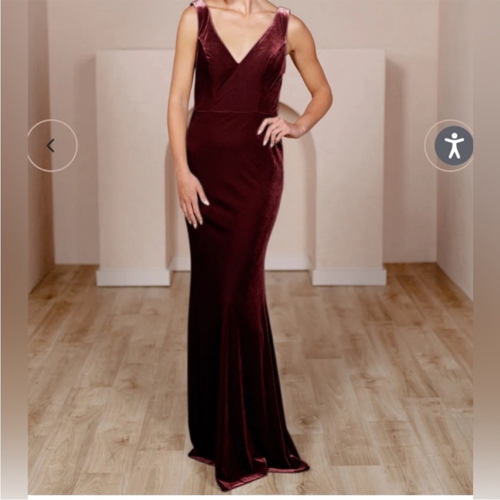 Revelry Dakota Velvet Dress in Burgundy